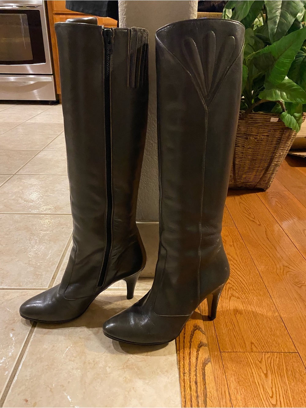 Vintage Van Eli Yaneli Olive Gray Leather Knee High Dress Boots Spain Heel 7 N